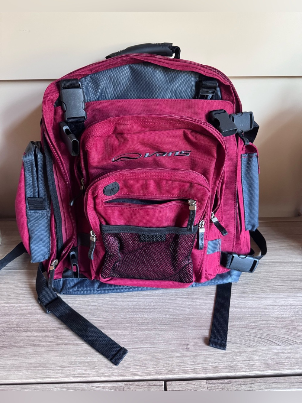 Vintage Vans Men's Red and Blue Multi-Pocket Backpack